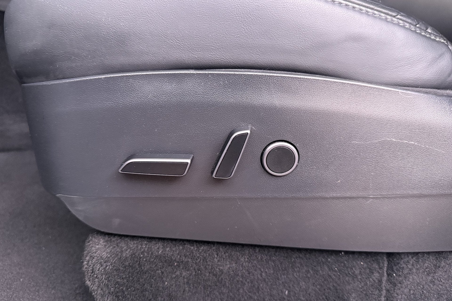 Foto 18 van Tesla Model Y RWD 58 kWh (92%SOH) Full Self-Driving Capabili