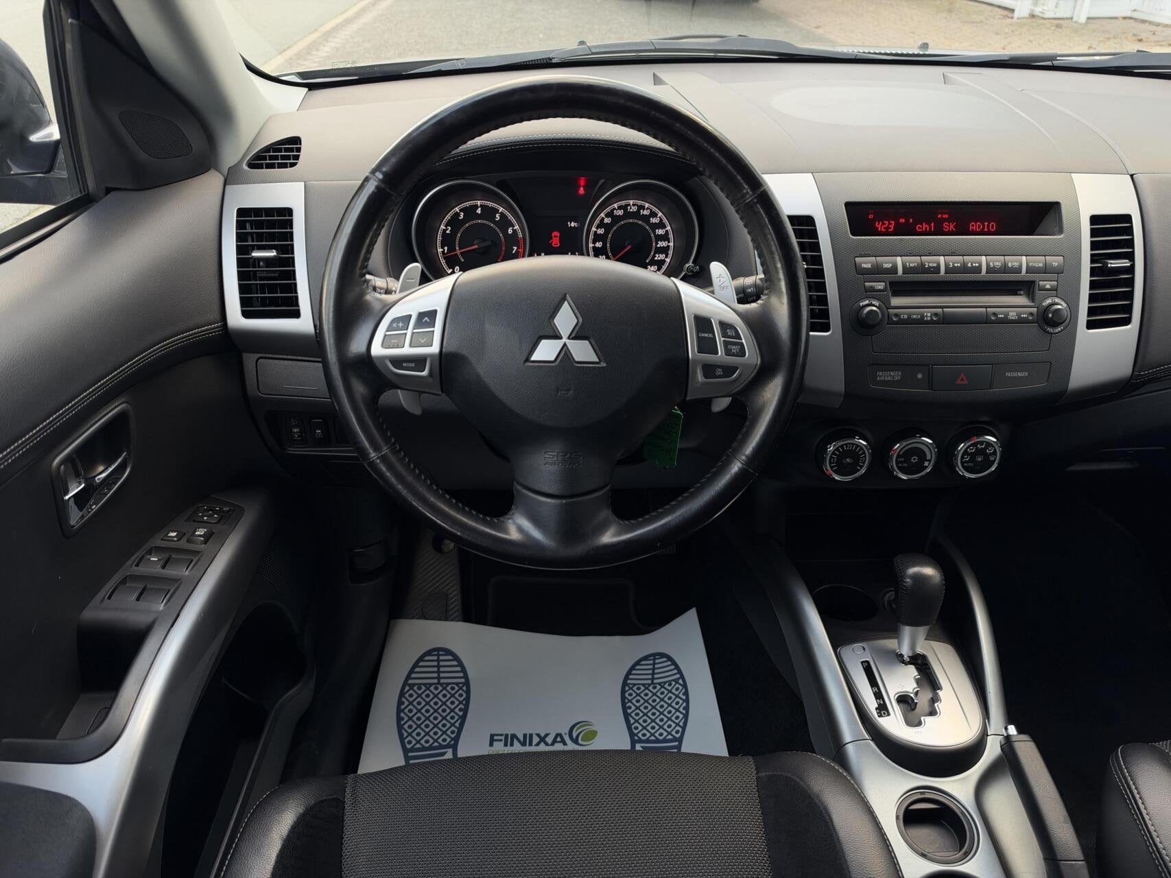 Mitsubishi Outlander 2.0 Intro Edition - AUT/TRKHAAK/PDC/NAP, Auto's, 4 cilinders, Verwarmde buitenspiegels, Origineel Nederlands