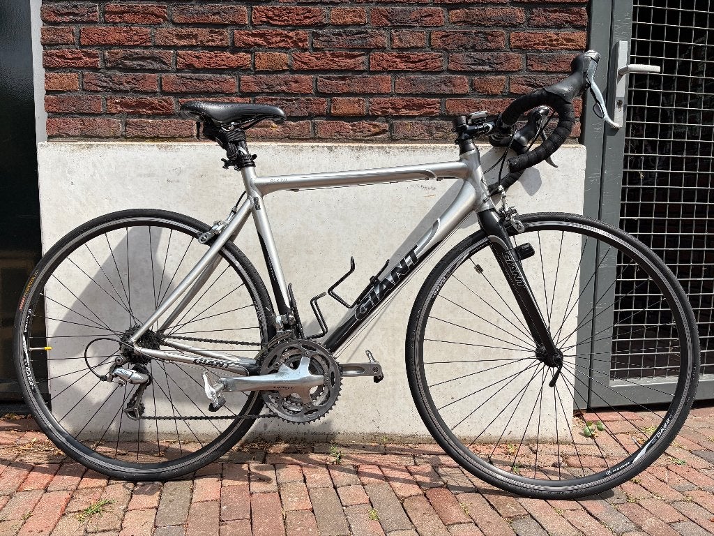 Giant racefiets met Shimano Tiagra groepset, Fietsen en Brommers, Fietsen | Racefietsen, Ophalen, 28 inch, Gebruikt, Velgrem