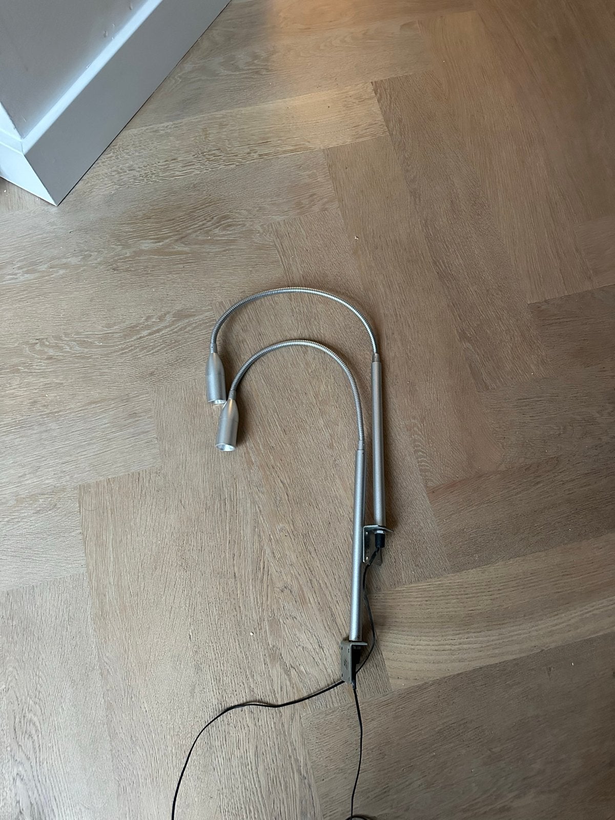 Led Verlichting voor hoofdbord - verstelbare Bedlampen, Huis en Inrichting, Metaal, Gebruikt, Verzenden, Light & Living