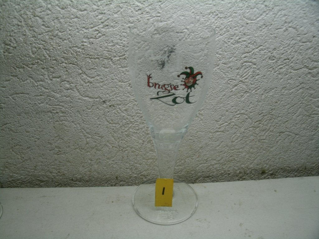 63c bierglas brugse zot 22 cm, Ophalen of Verzenden, Zo goed als nieuw, Glas of Glazen, Overige merken