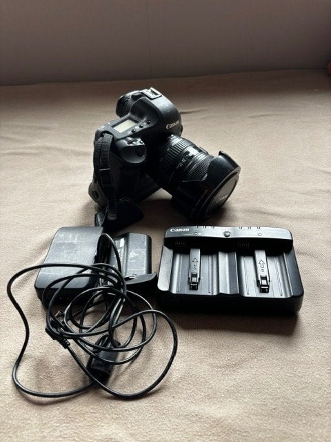 Canon EOS-1D Mark III + Canon EF 24-105mm, Ophalen, Gebruikt, Spiegelreflex, Canon