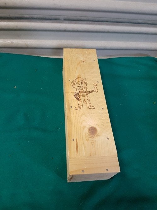 Wijnkistje van hout met afbeelding van jongen, Ophalen of Verzenden, 'T Olde Gre-j, Info@toldegrej.nl, Endepoelstraat 20f Didam