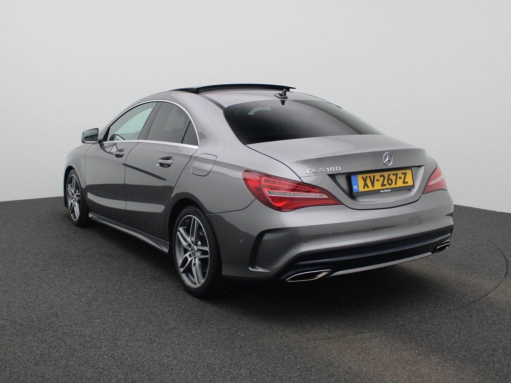 Mercedes-Benz CLA-klasse 180 AUTOMAAT | PANORAMADAK | AMG EX, Auto's, Mercedes-Benz, Gebruikt, 4 cilinders, Leder en Stof, 122 pk