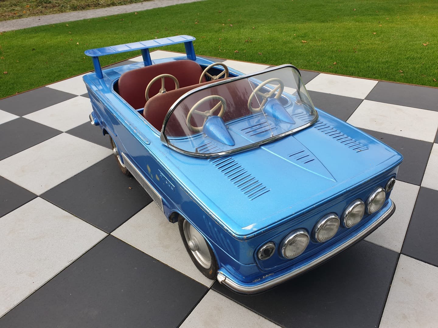 Autopede draaimolen kermis volvo, Ophalen of Verzenden, Zo goed als nieuw