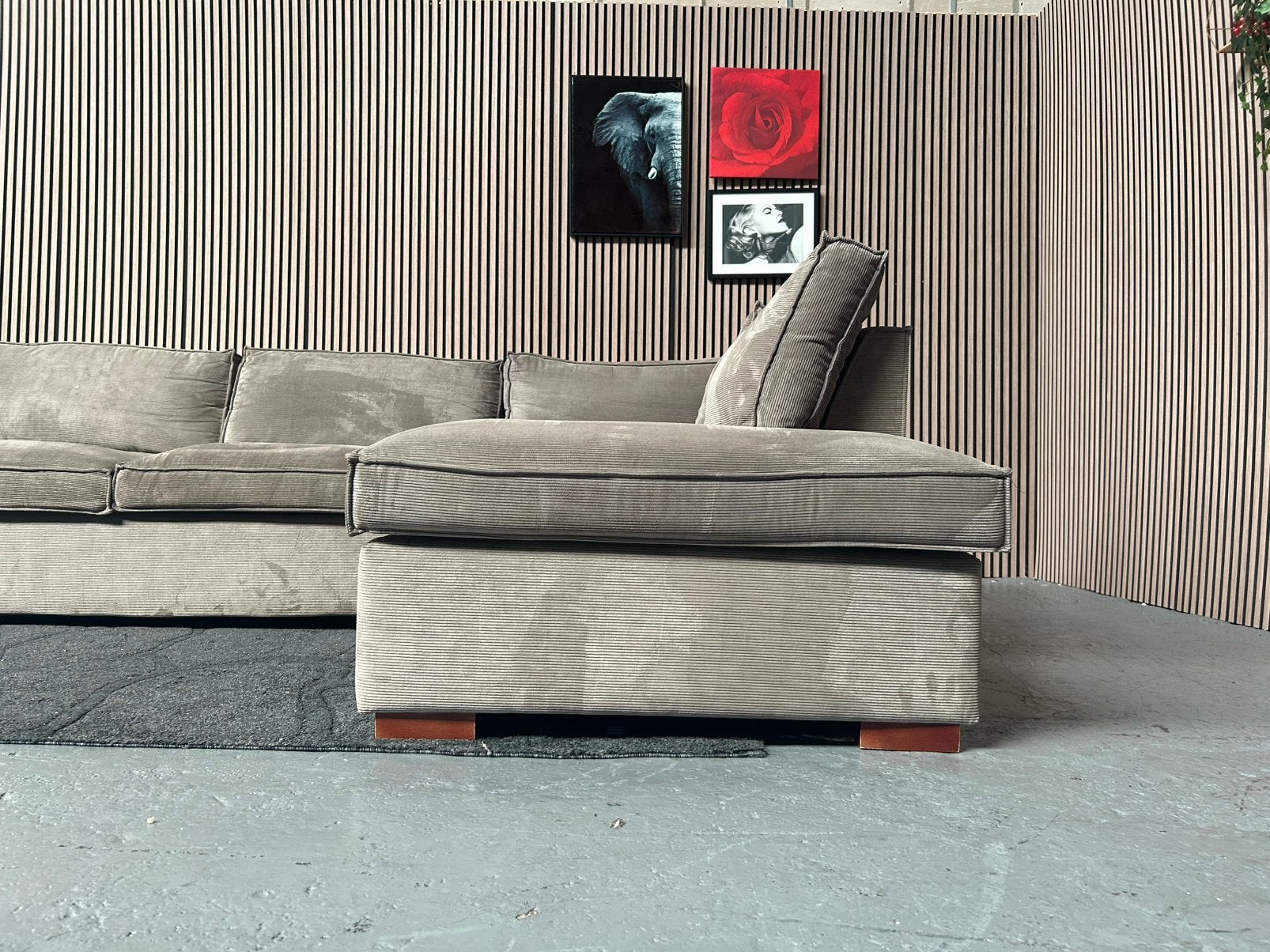 GRATIS LEVERING GRIJZE RIBSTOF HOEKBANK 285X200 GEREINIGD, 250 tot 300 cm, Ribstof hoekbank, Hoekbank, Ophalen of Verzenden