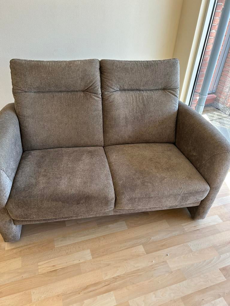 Gratis af te halen: tweezitsbankje, Huis en Inrichting, Banken | Bankstellen, Ophalen, 75 tot 100 cm, Zo goed als nieuw, Minder dan 150 cm