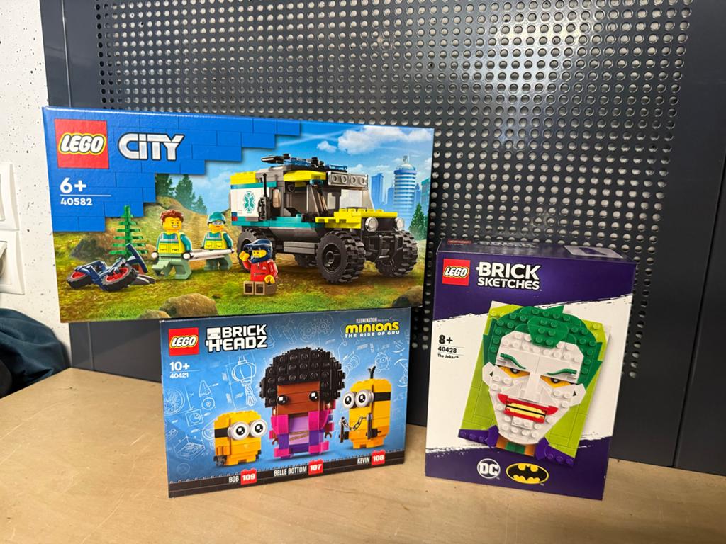 3x LEGO sets: City, Brick Sketches Joker, Minions BrickHeadz, Overige thema's, Lego, Nieuw, Ophalen of Verzenden