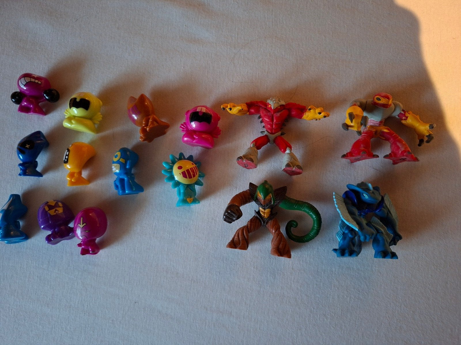 verzameling gogo's en insecticons, Ophalen of Verzenden, Overige soorten, Overige typen