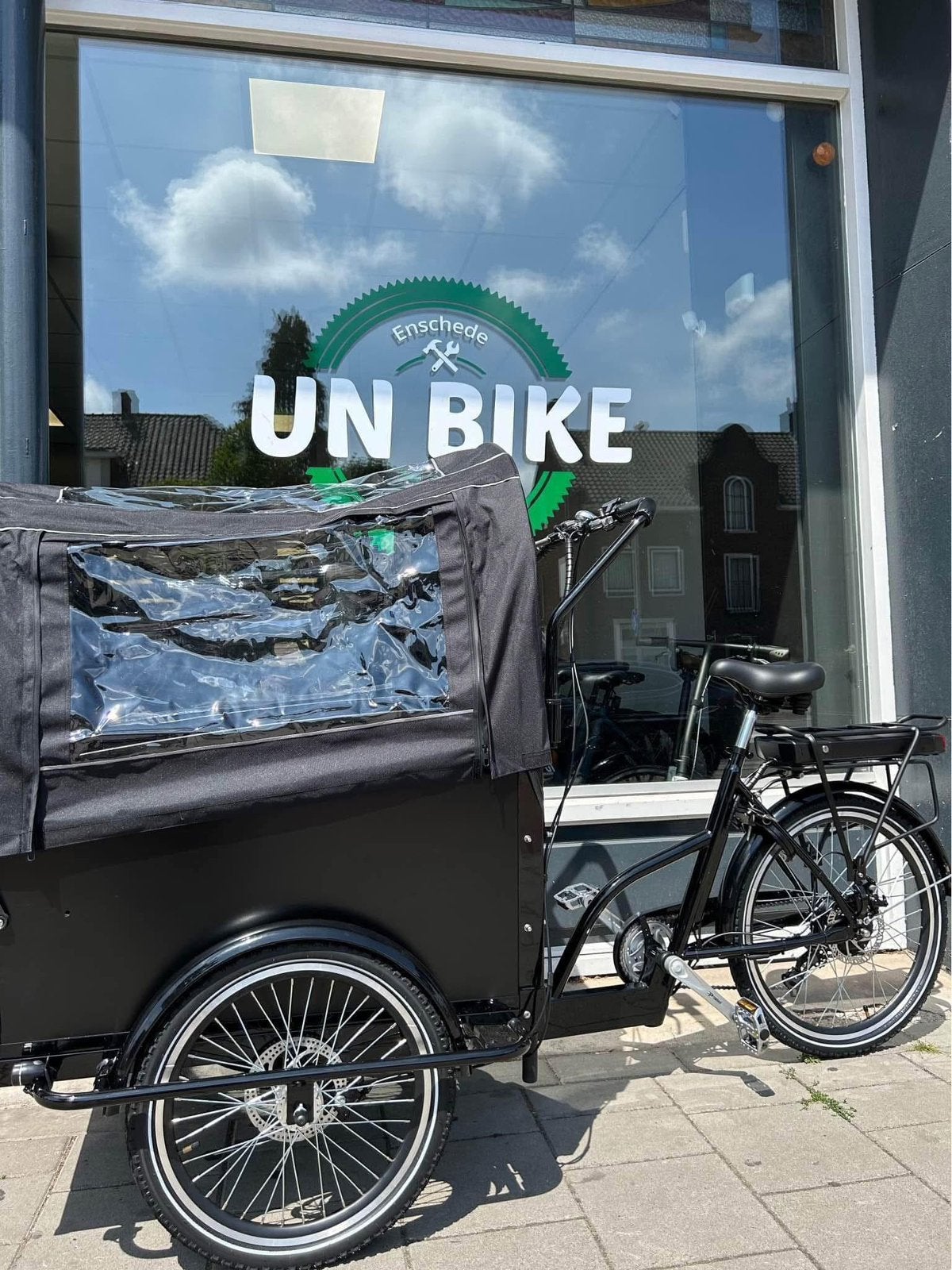 Bakfiets (nieuw), Ophalen, Zo goed als nieuw, 4 kinderen of meer, Huif