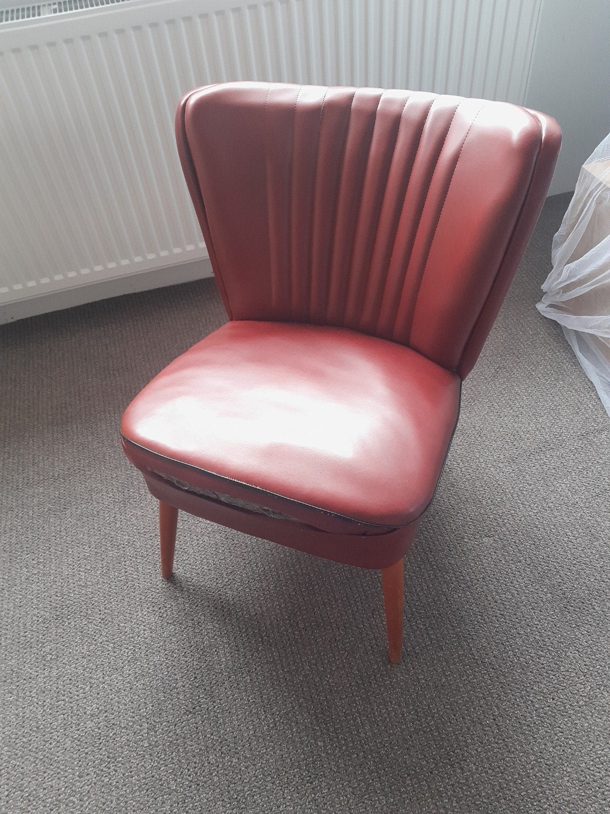 Vintage stoel met schade - Opknapper, Ophalen