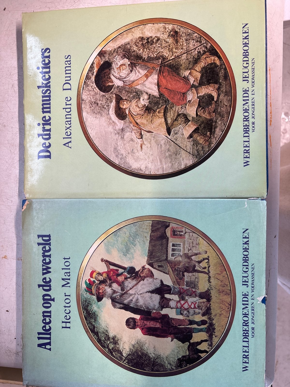 De drie musketiers & Alleen op de wereld - Jeugdboeken, Ophalen of Verzenden, Gelezen, Fictie