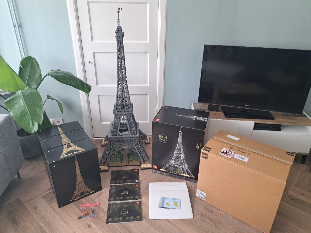 Lego Eiffeltoren 10307 incl doos en boekjes, Kinderen en Baby's, Lego, Architecture, Ophalen of Verzenden, Zo goed als nieuw