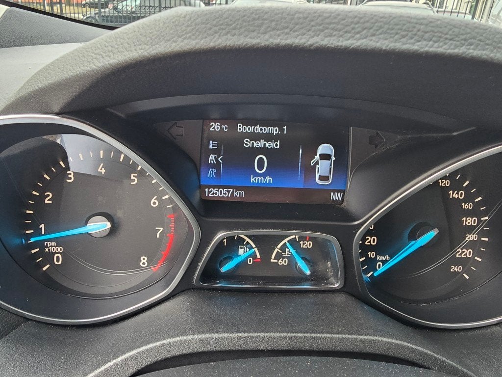 Foto 18 van Ford Kuga 1.5 EcoBoost Titanium D-Riem vervangen mooie auto