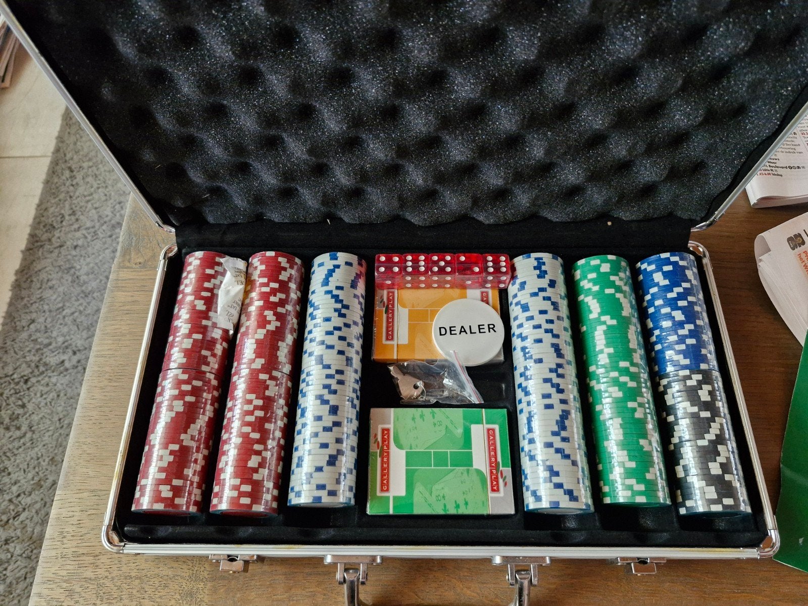 Pokerspel, nieuw in koffertje., Hobby en Vrije tijd, Gezelschapsspellen | Kaartspellen, Ophalen of Verzenden, Nieuw