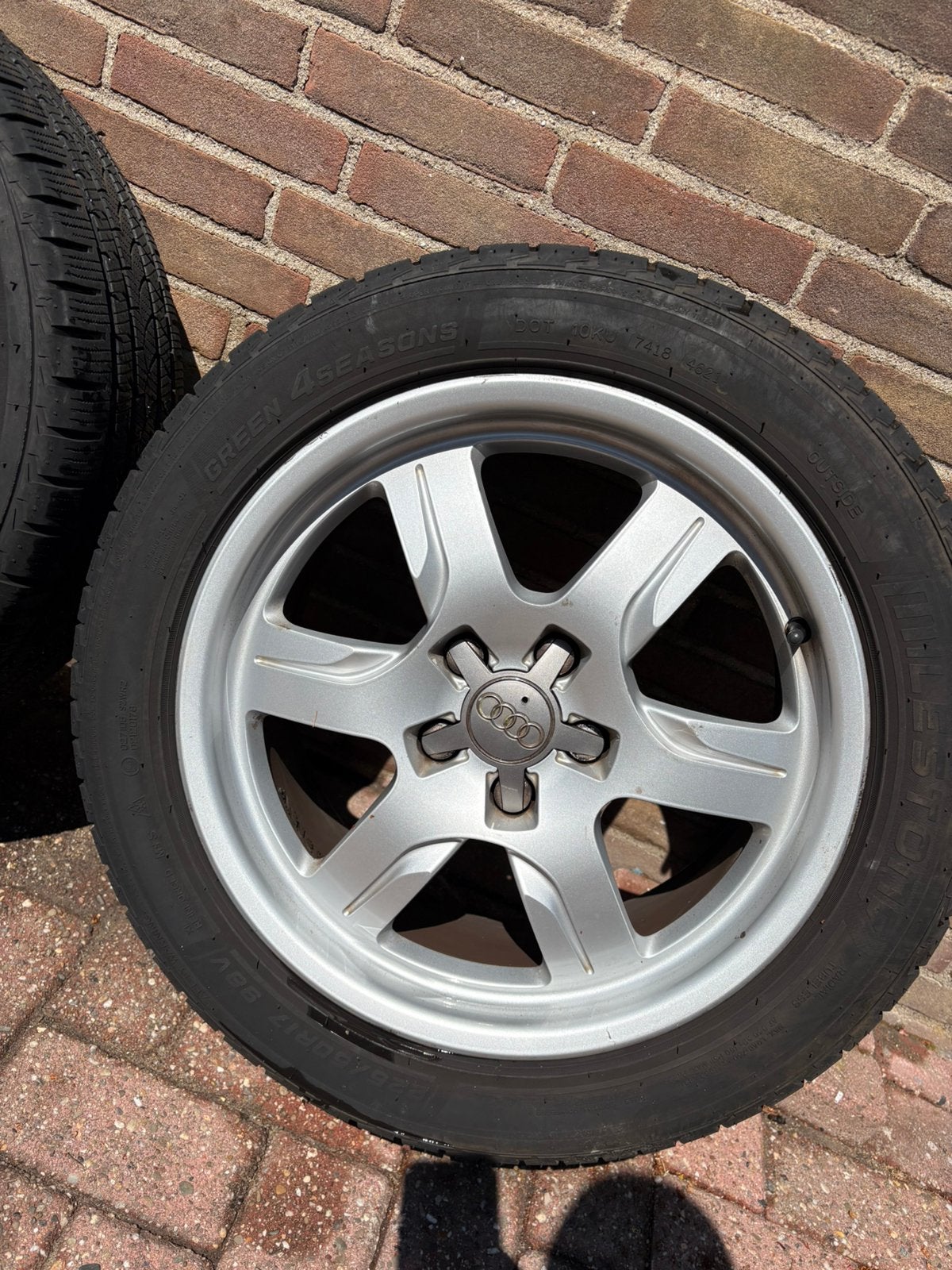 Foto 14 van Wielsets Lexus NX, RX en Audi A3, A4 velgen met banden