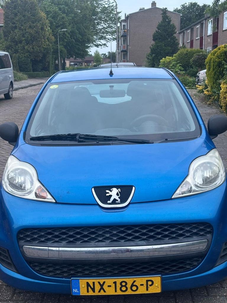Peugeot 107 1.0 12V 5DR 2009 Blauw, Auto's, Voorwielaandrijving, Stof, Zwart, Metallic lak
