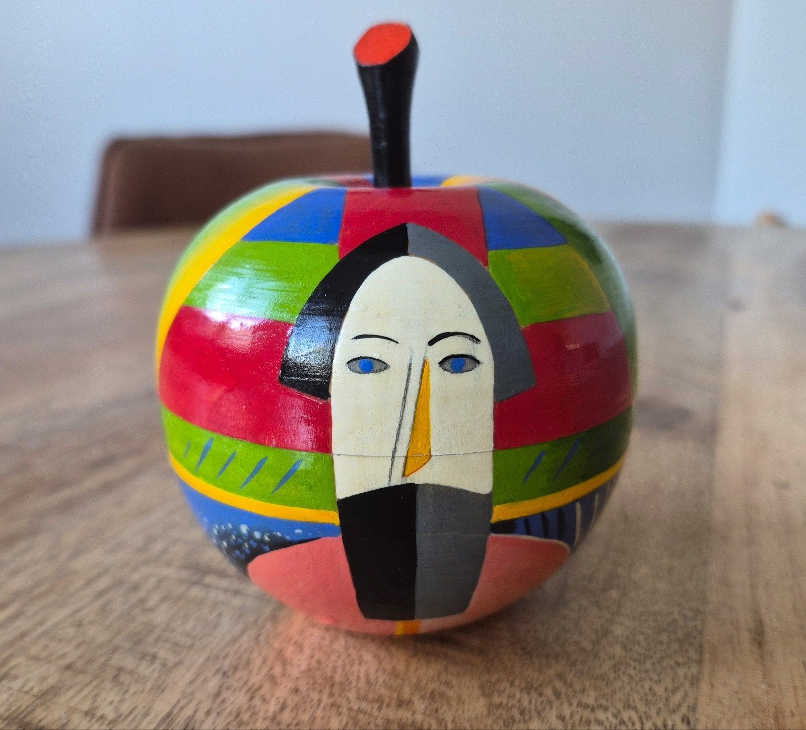 Uniek Houten Appel Object - Malevich Stijl, Meerkleurig, Hout, Object, Handgemaakt
