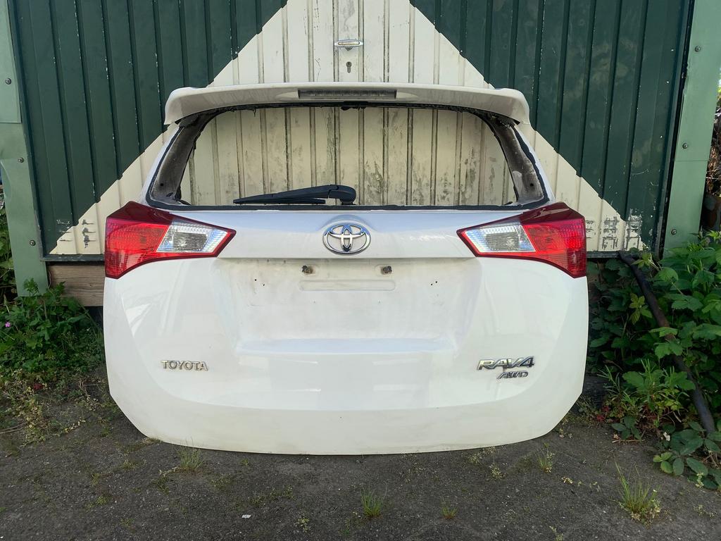 achterklep toyota RAV4 2012 tot 2015 wit ( geen achterruit ), Auto-onderdelen, Gebruikt, -, Ophalen of Verzenden, Toyota