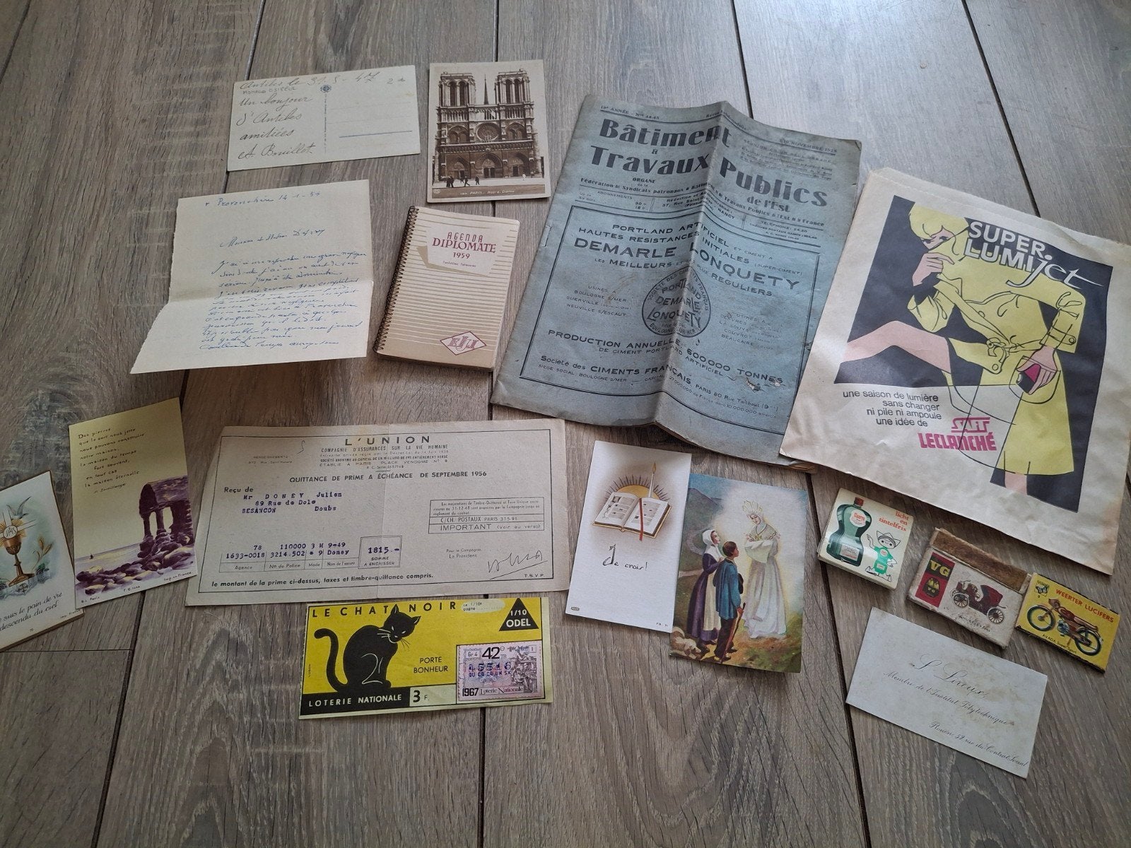 Lot Franse historische documenten en kranten, Ophalen of Verzenden, 1920 tot 1940, Buitenland, Krant