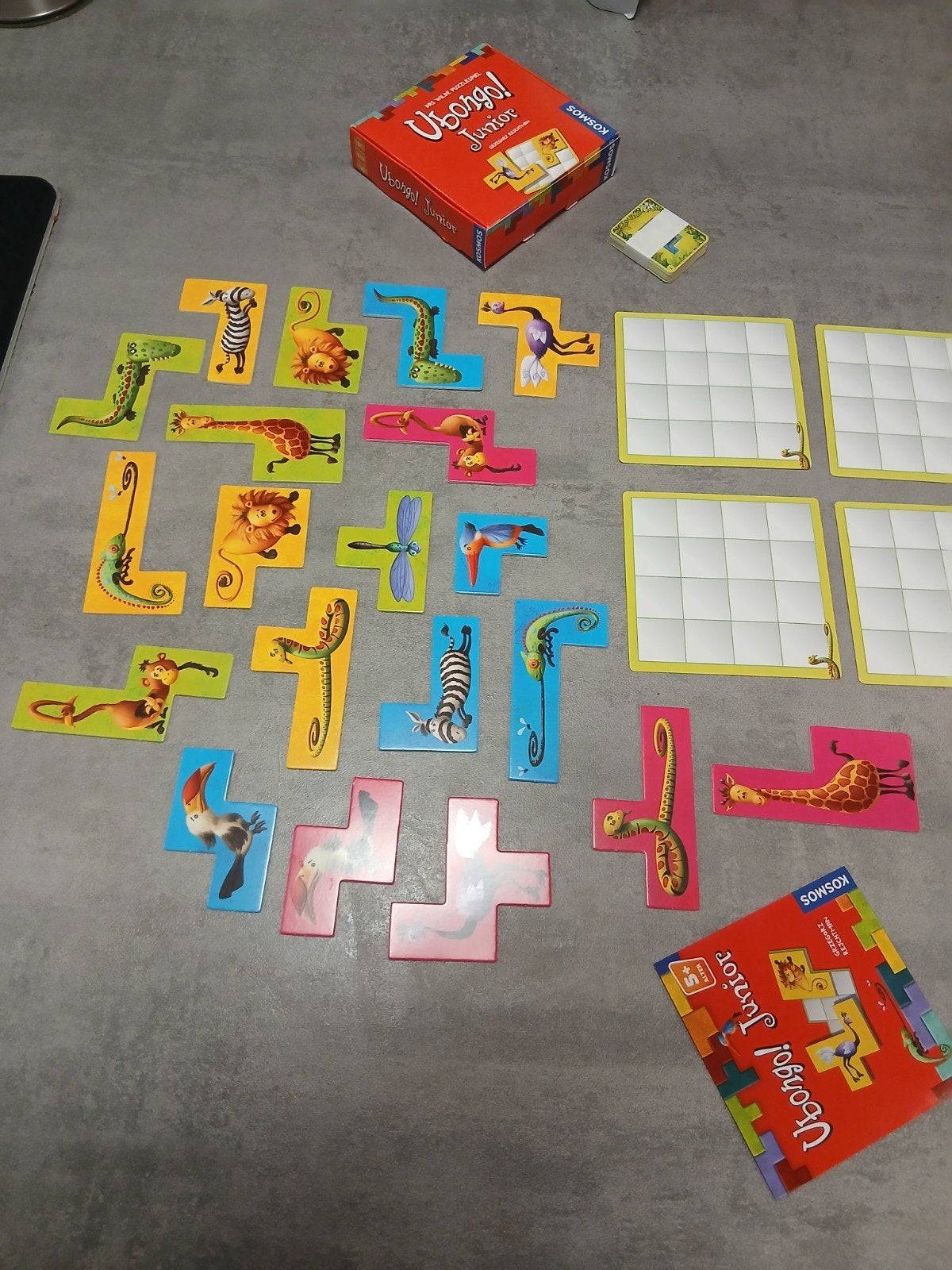 Ubongo! Junior - Compleet puzzelspel voor kinderen, Een of twee spelers, Ophalen of Verzenden, Zo goed als nieuw, Kosmos