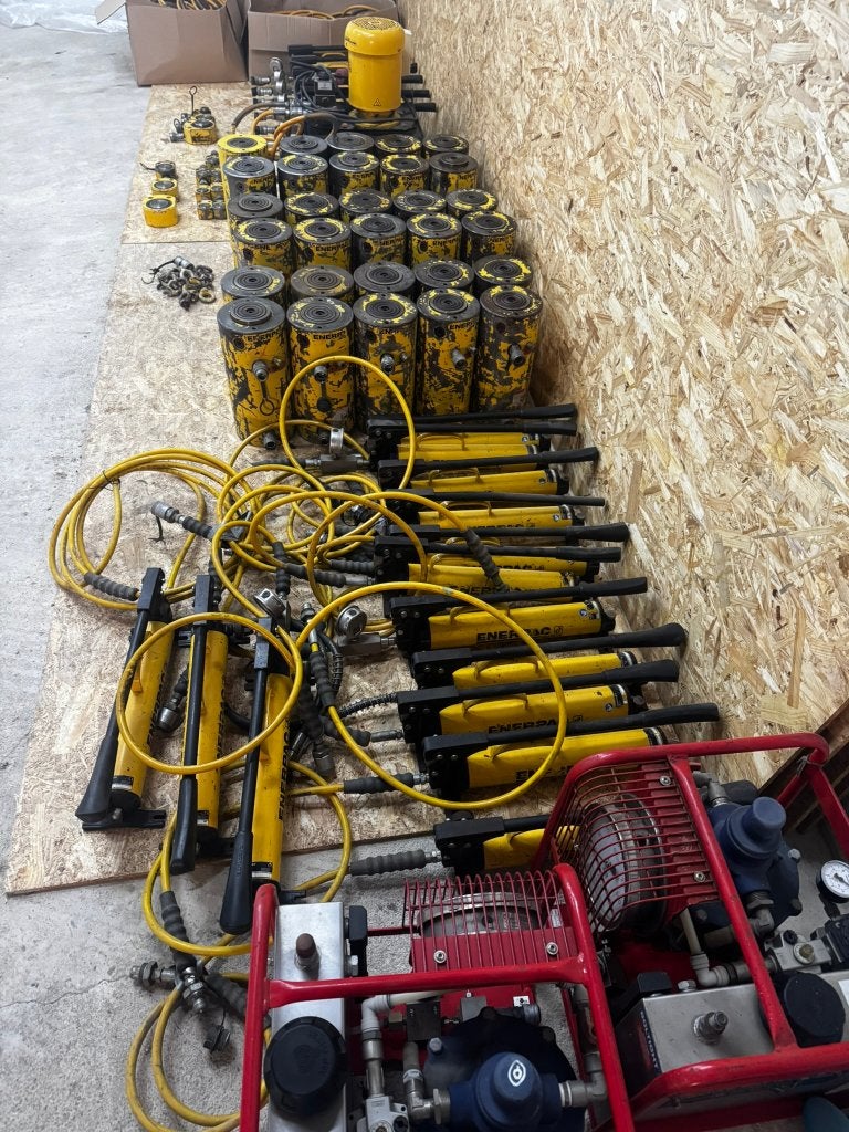 Originele Enerpac hydraulische pompen en cilinders, Ophalen of Verzenden, Gebruikt