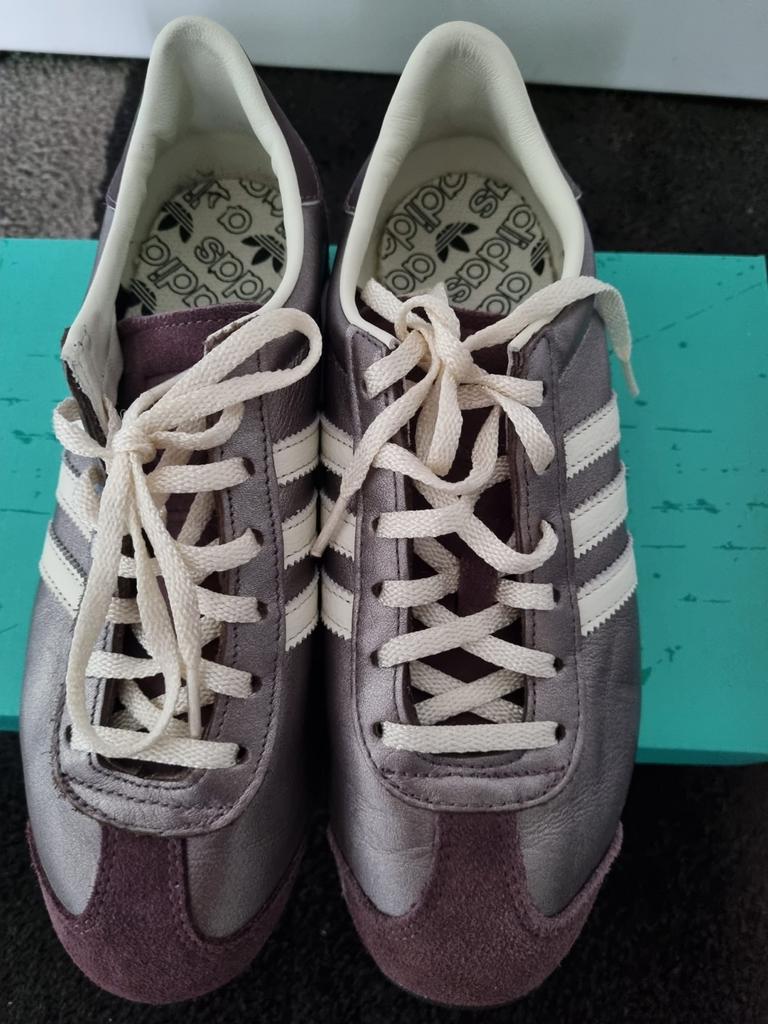 Adidas Country Original Brown Off White - Maat 39 1/3, Ophalen of Verzenden, Zo goed als nieuw, Bruin, Sneakers of Gympen