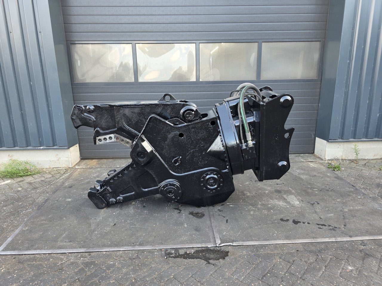 caterpillar mp 318 oilquick, Zakelijke goederen