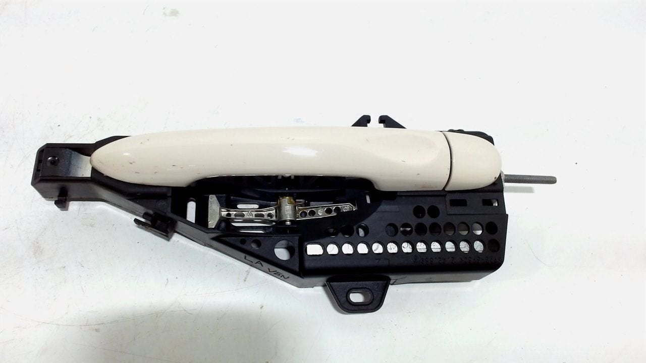 Portiergreep links achter Renault Captur, Onderdelen@venauto.nl, Van der Ven Autorecycling B.V., Gebruikt, Ettenseweg 76, 4706 PB Roosendaal, The Netherlands