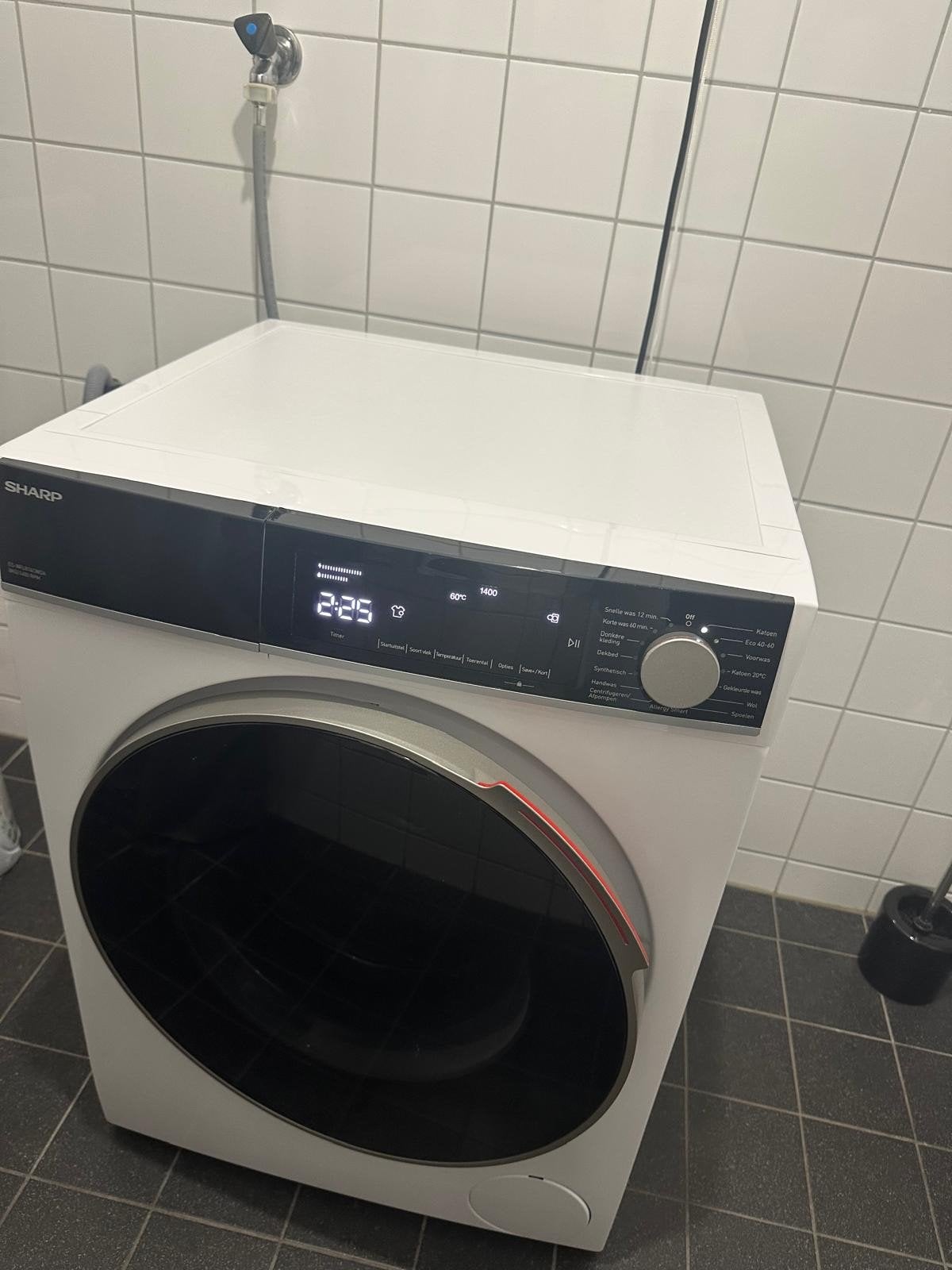 Sharp Wasmachine - Zo goed als nieuw (1 jaar oud), Witgoed en Apparatuur, Wasmachines, Ophalen of Verzenden, Zo goed als nieuw