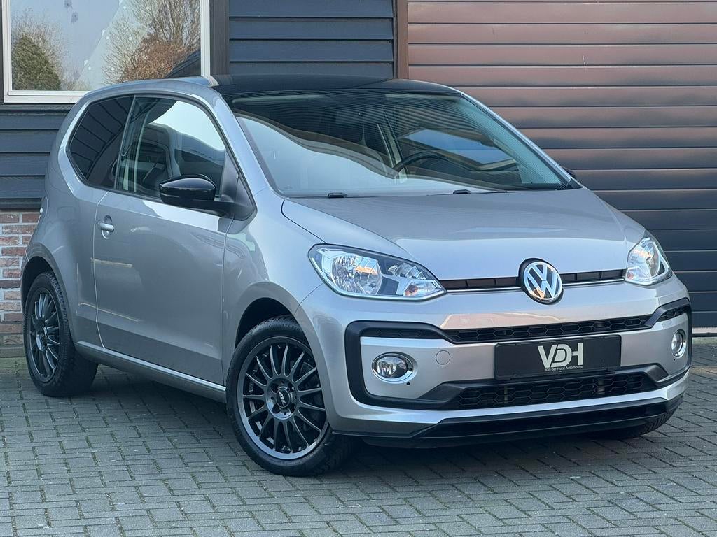 VW UP 1.0 TSI 90PK BMT High Up! Beats Soundsysteem Stoelverw, Voorwielaandrijving, Stof, Bedrijf, Handgeschakeld