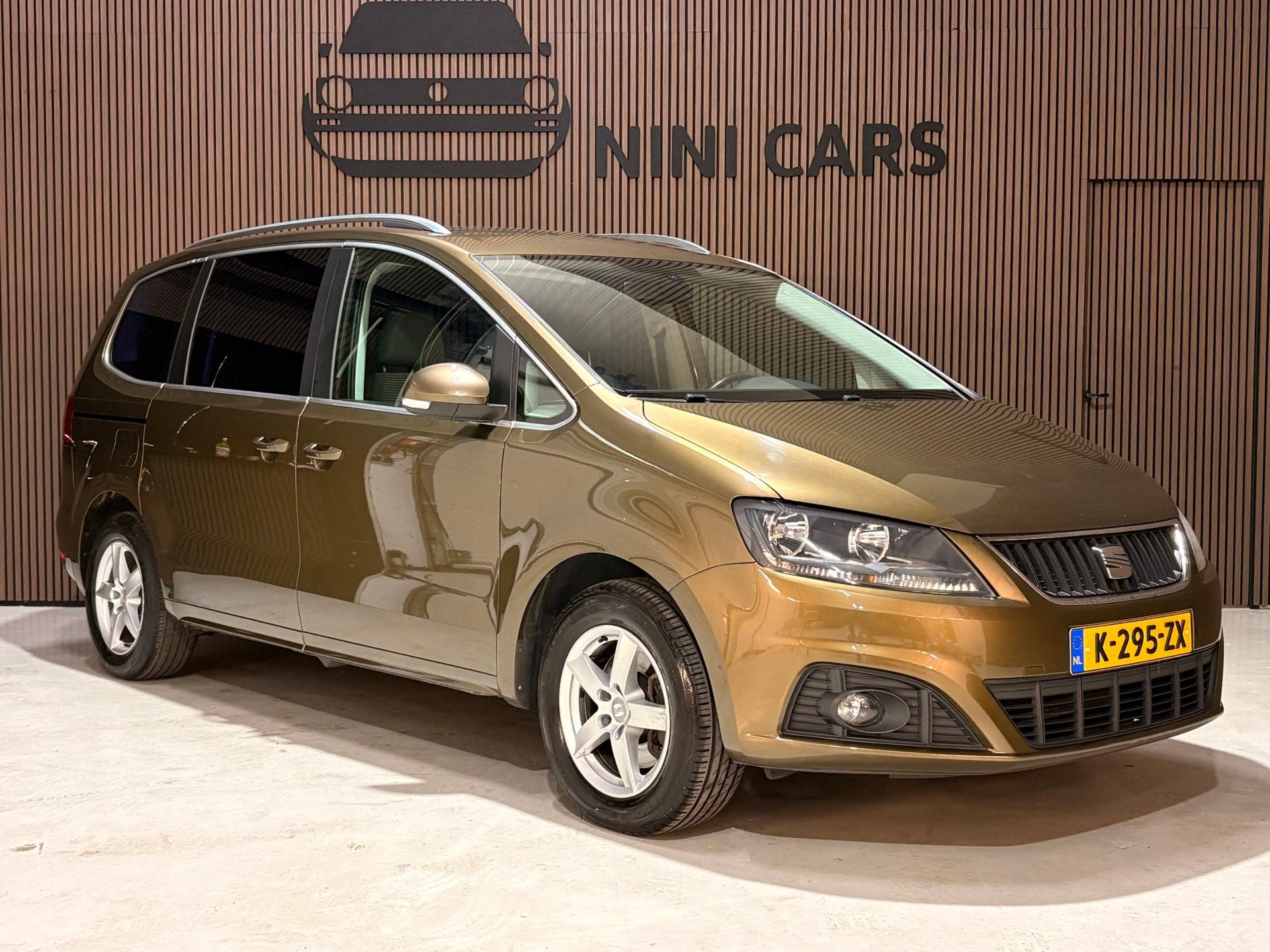 Seat Alhambra 1.4 TSI Reference 7 persoons, Voorwielaandrijving, Stof, Beige, 4 cilinders