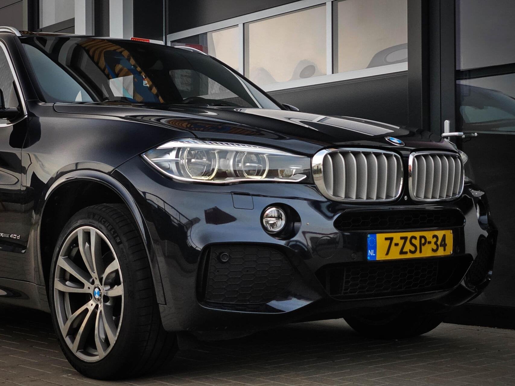 BMW X5 40D xDrive M-Sport | HUD | COMFORTZETELS | PANO | LED, Auto's, 2993 cc, 255 €/maand, Zwart, Bedrijf