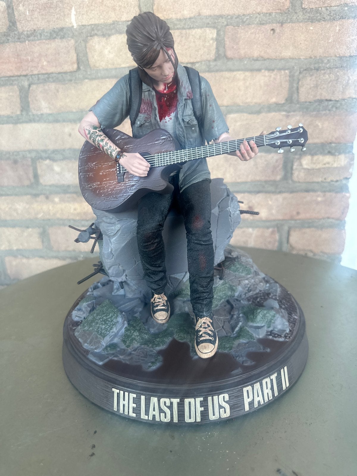 The Last of Us Part II Ellie met Gitaar Beeldje, Ophalen, Zo goed als nieuw