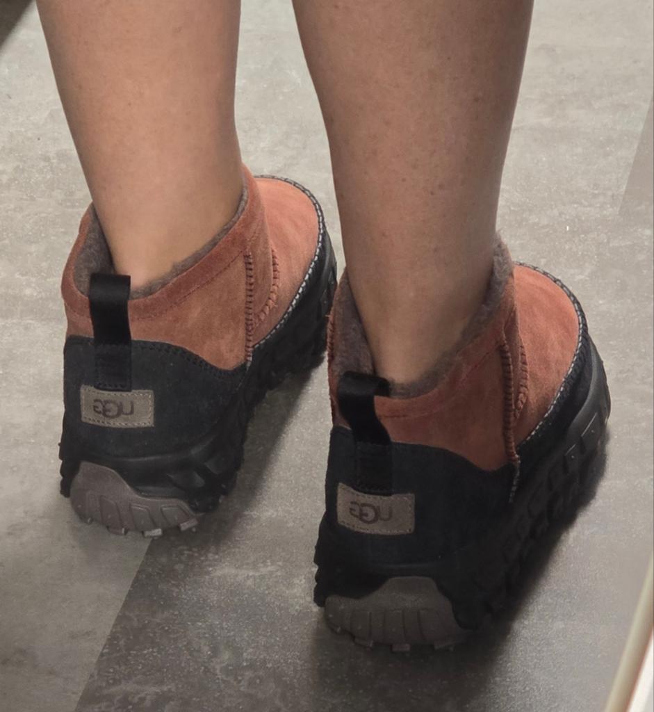 Nieuwe Uggs - Maat 40, Kleding | Dames, Schoenen, Bruin, Ophalen of Verzenden, Zo goed als nieuw, Pantoffels of Sloffen