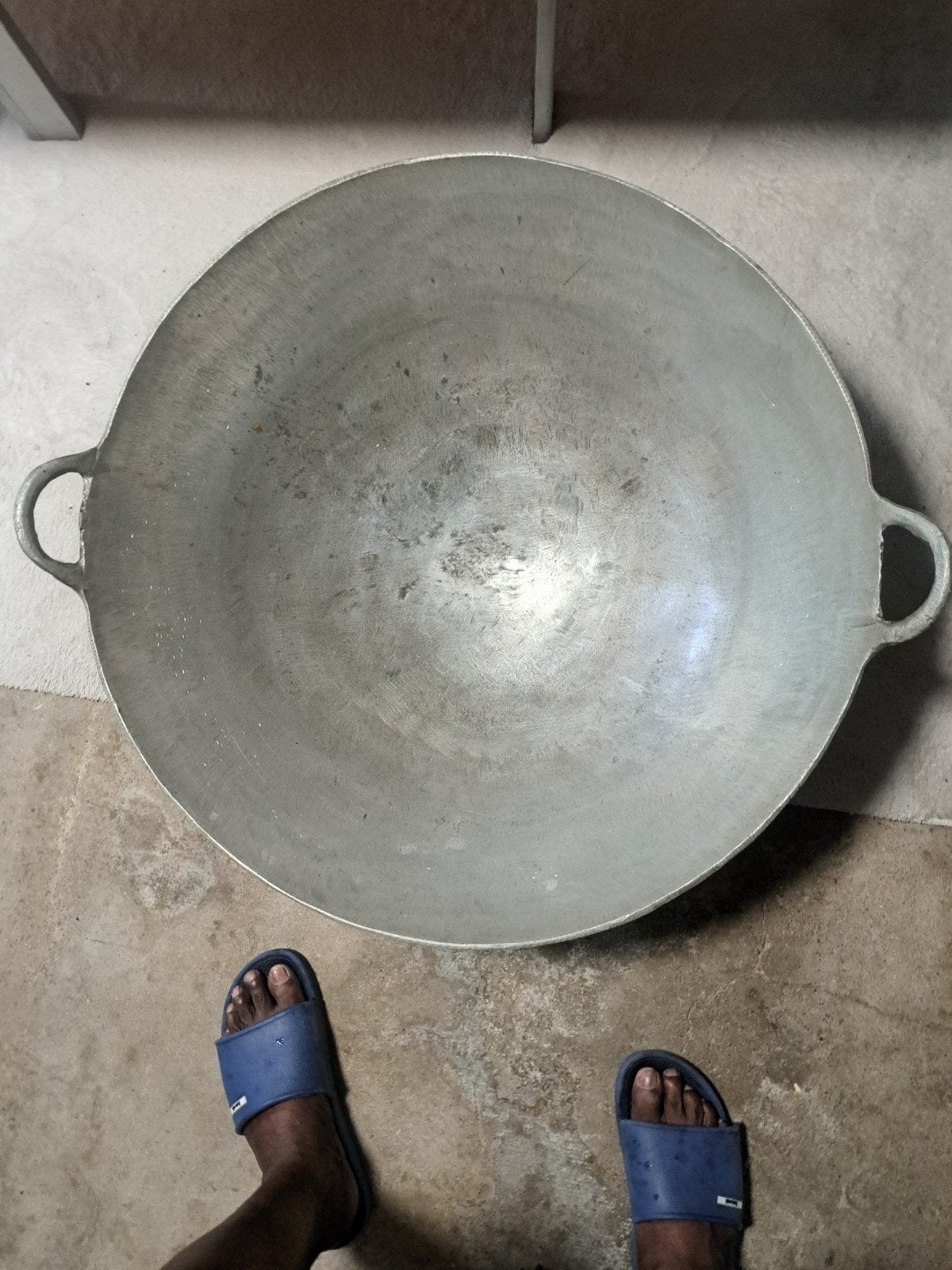 Grote aluminium pan met handvatten, Huis en Inrichting, Ophalen, Gebruikt, Overige typen, Met handvatten