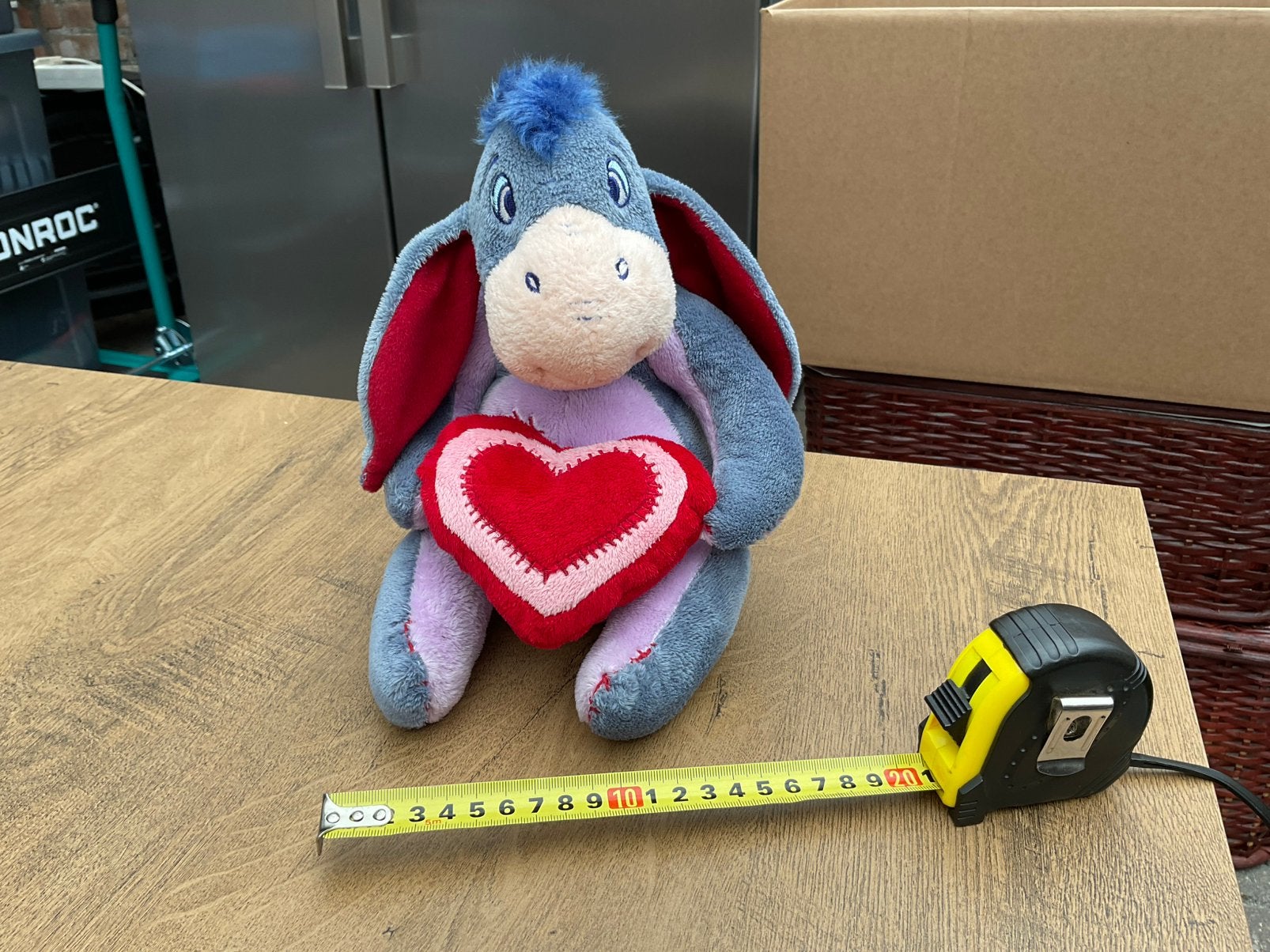 Zgan, niet kapot, Disney Ieoor knuffel met hartje van Winnie, Ophalen, Winnie de Poeh of vrienden, Zo goed als nieuw, Knuffel