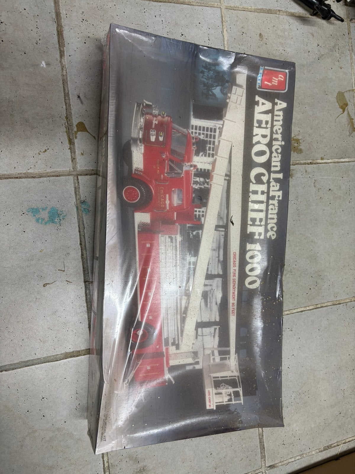 Amt american lafrance aero chief 1000 1/25 sealed, Ophalen, Zo goed als nieuw, Groter dan 1:32, Overige merken