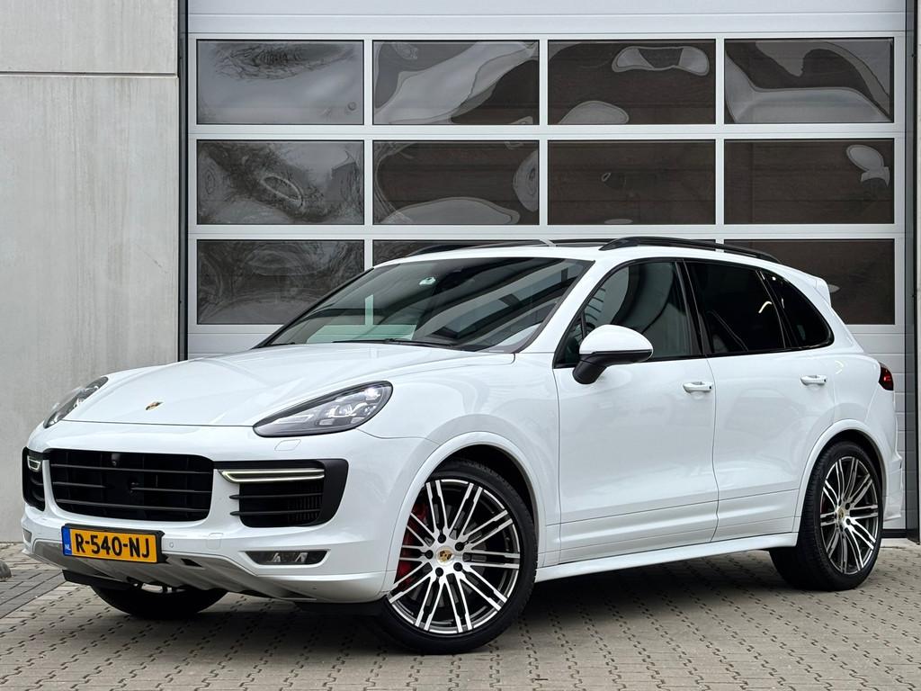 Porsche Cayenne 3.6 GTS Carbon Carplay Trekhk. 21inch Pano, Automaat, Cayenne, Gebruikt, 138 €/maand