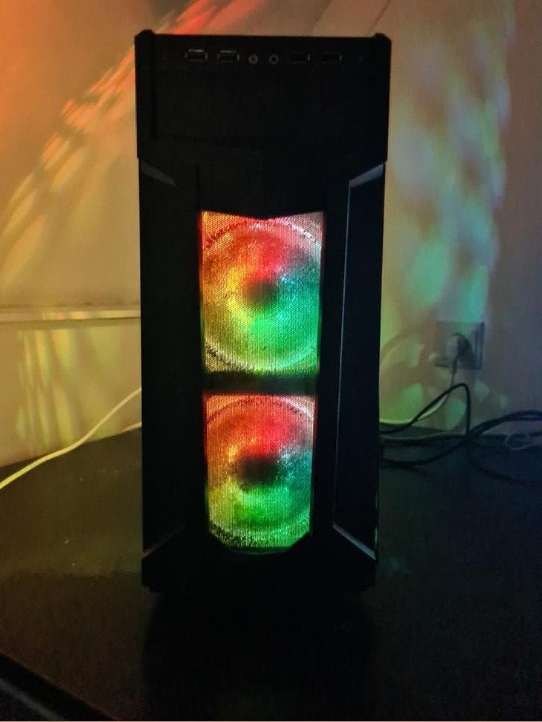 Gaming pc RGB, Spelcomputers en Games, Games | Pc, 1 speler, Ophalen of Verzenden, Overige genres, Vanaf 3 jaar
