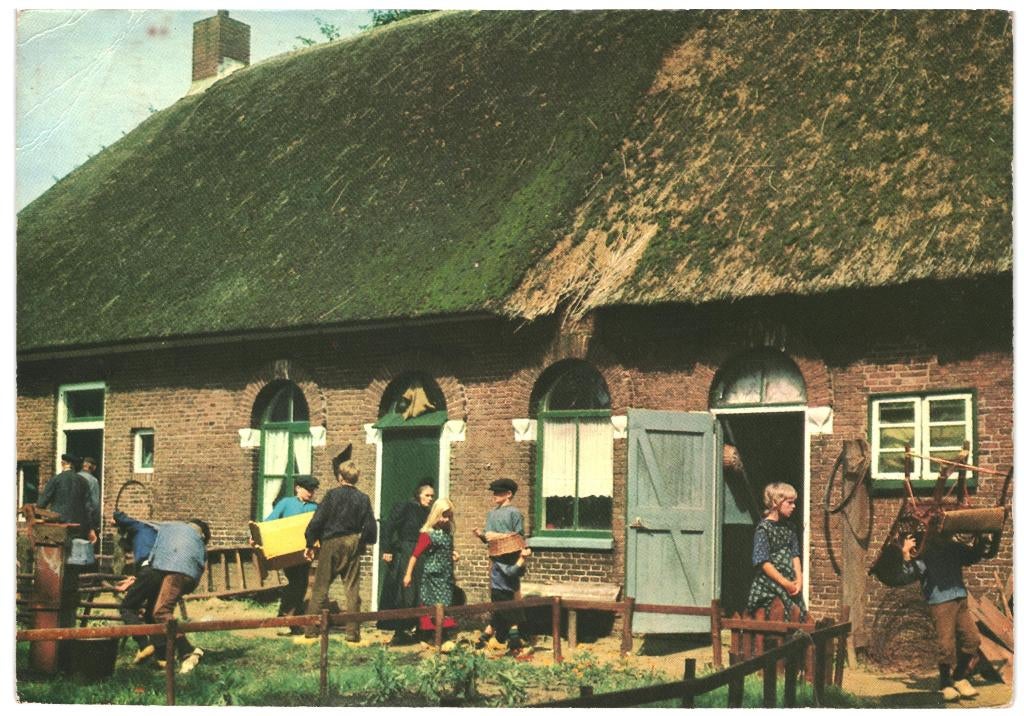 993276 Drenthe 1973 Boerderij Uit de TV Serie Bartje, Ophalen of Verzenden, 1960 tot 1980, Gelopen, Drenthe