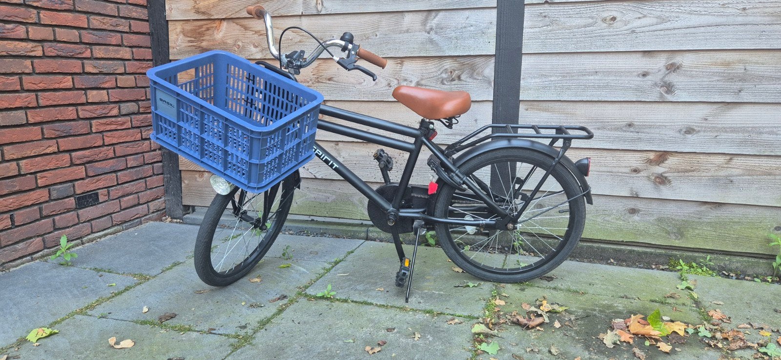 Spirit fiets met krat - Zo goed als nieuw, Fietsen en Brommers, Fietsen | Dames | Damesfietsen, Ophalen, Zo goed als nieuw, Terugtraprem