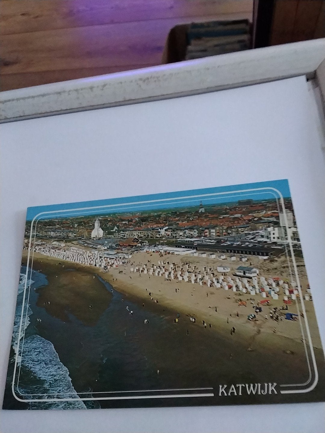 Ansichtkaart Katwijk aan Zee - Strandgezicht met Oude Kerk, Ophalen of Verzenden, Zuid-Holland
