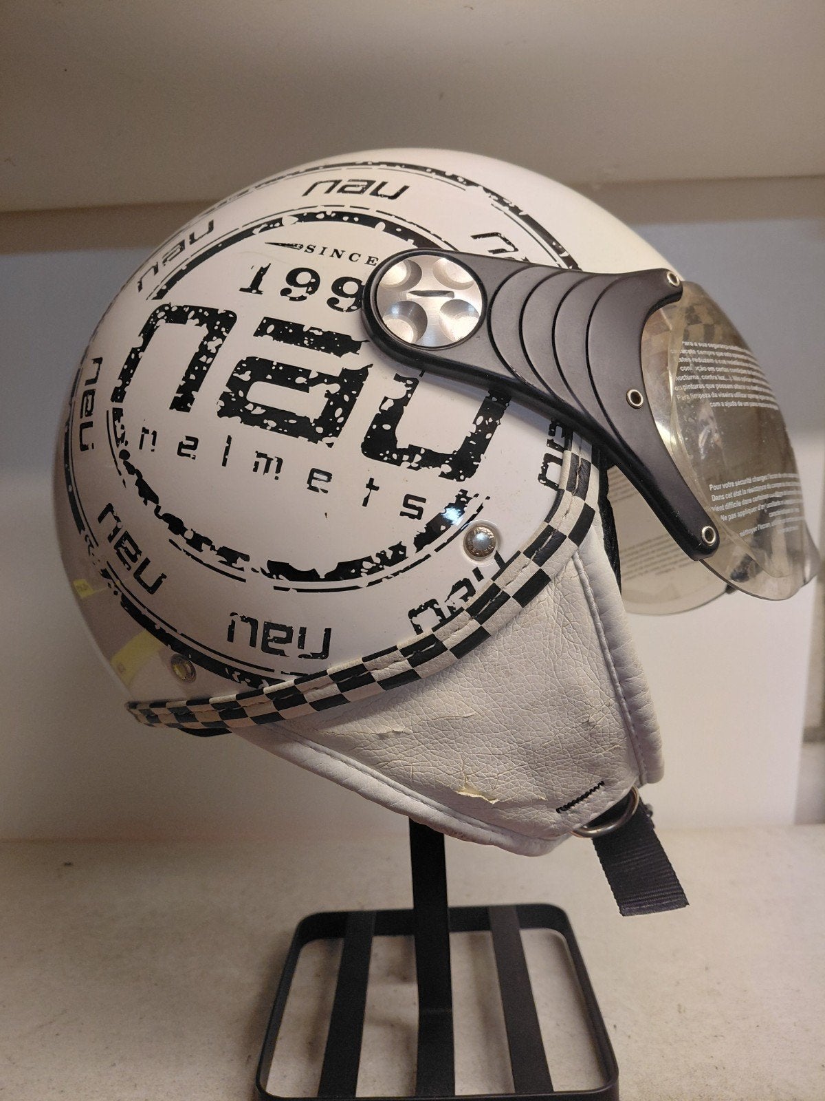 Nieuwe helm maat L.  Oude voorraad, Nieuw met kaartje, Dames, Jethelm, Ophalen of Verzenden