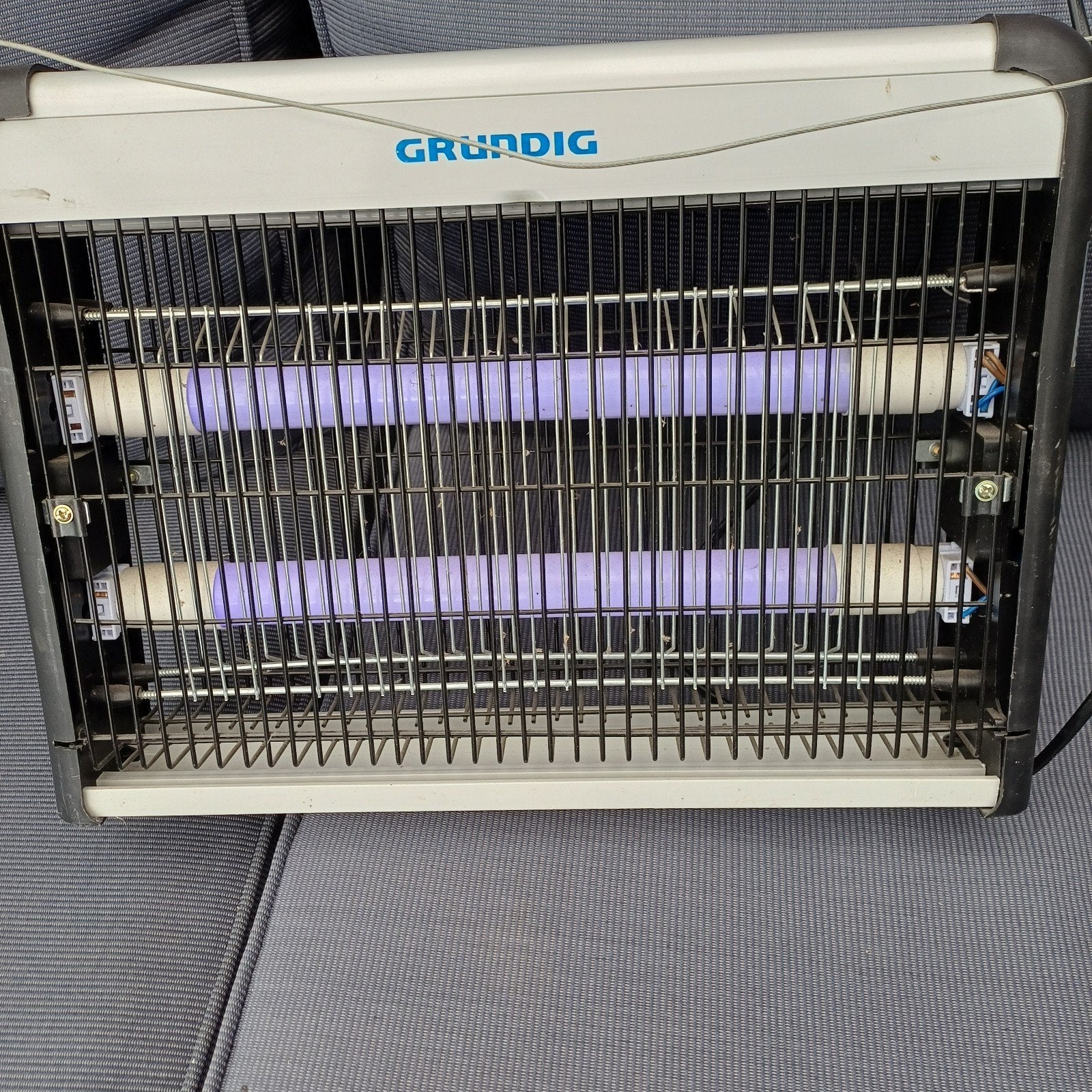 Te koop Elektrische vliegenlamp, Dieren en Toebehoren, Insecten en Spinnen, Bijen