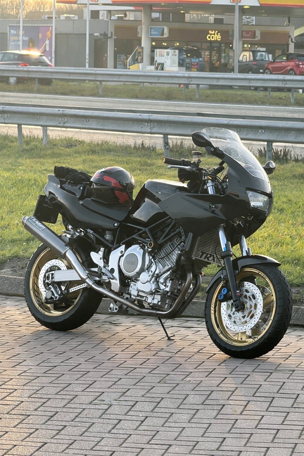 Yamaha TRX 850 super twin, 2 cilinders, Occasion, Quickshifter, Motorrijbewijs A