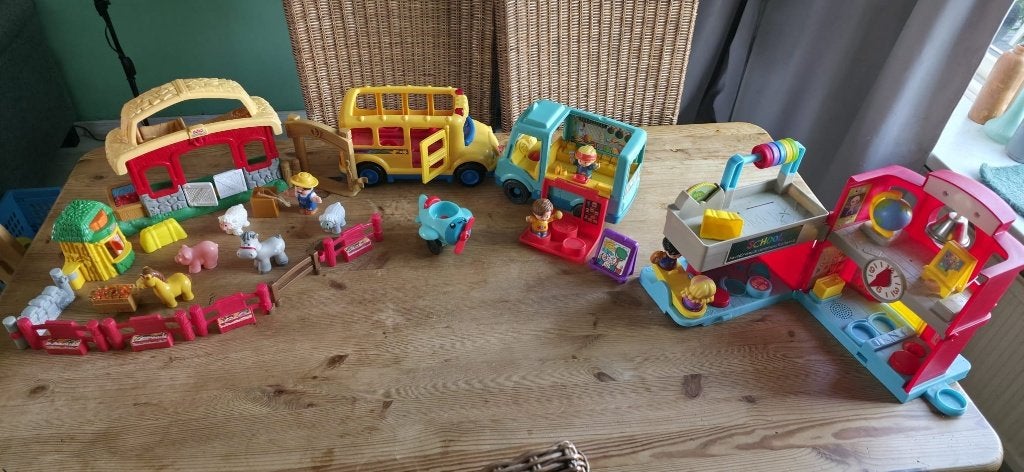 speelgoed little peopleGrote Fisher-Price Little People Set, Ophalen of Verzenden, Gebruikt, Speelset, Met geluid