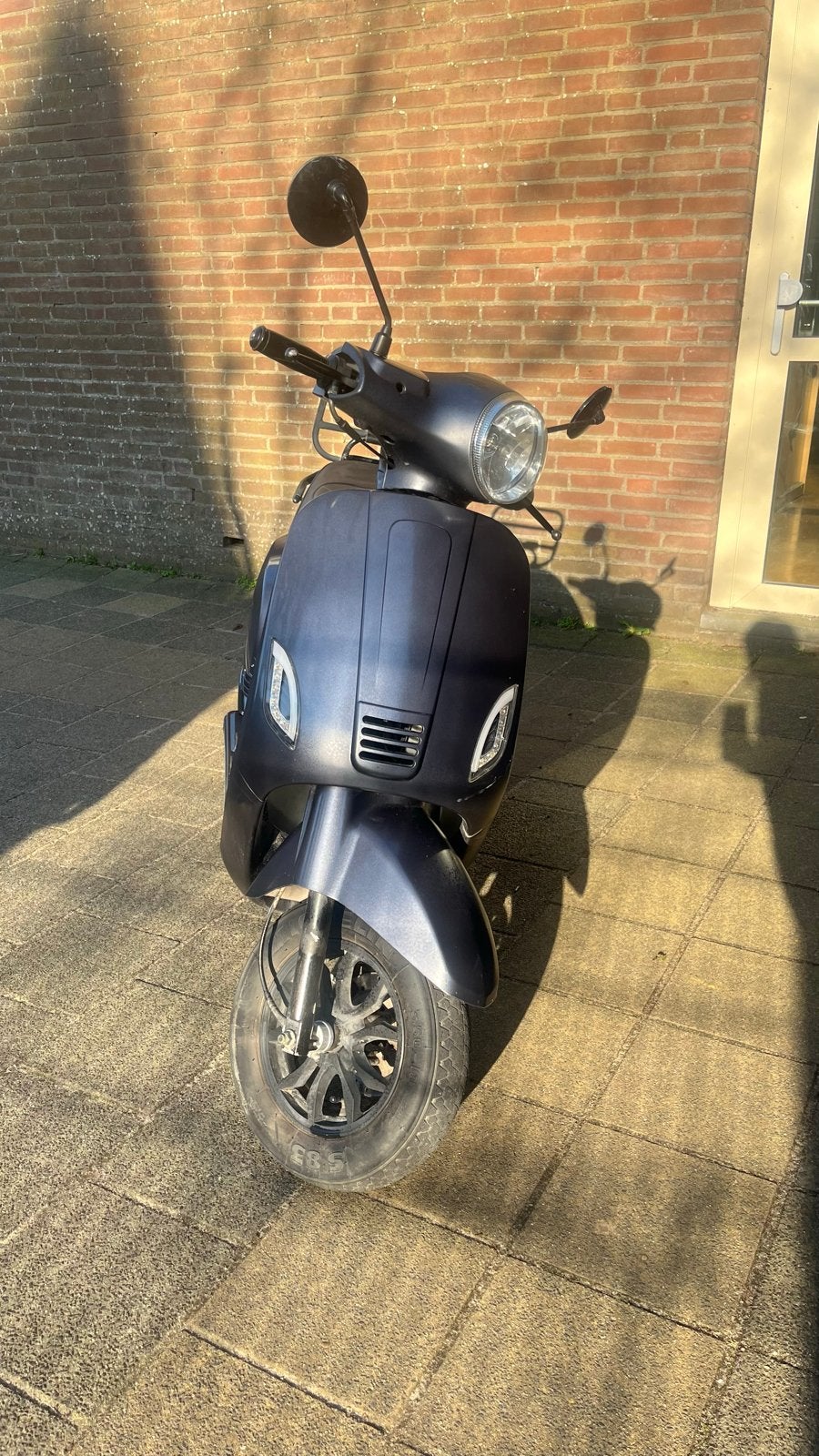 Scooter  agm vx50 Grijs, 8570 k, Ophalen, Gebruikt, Benzine, Overige merken