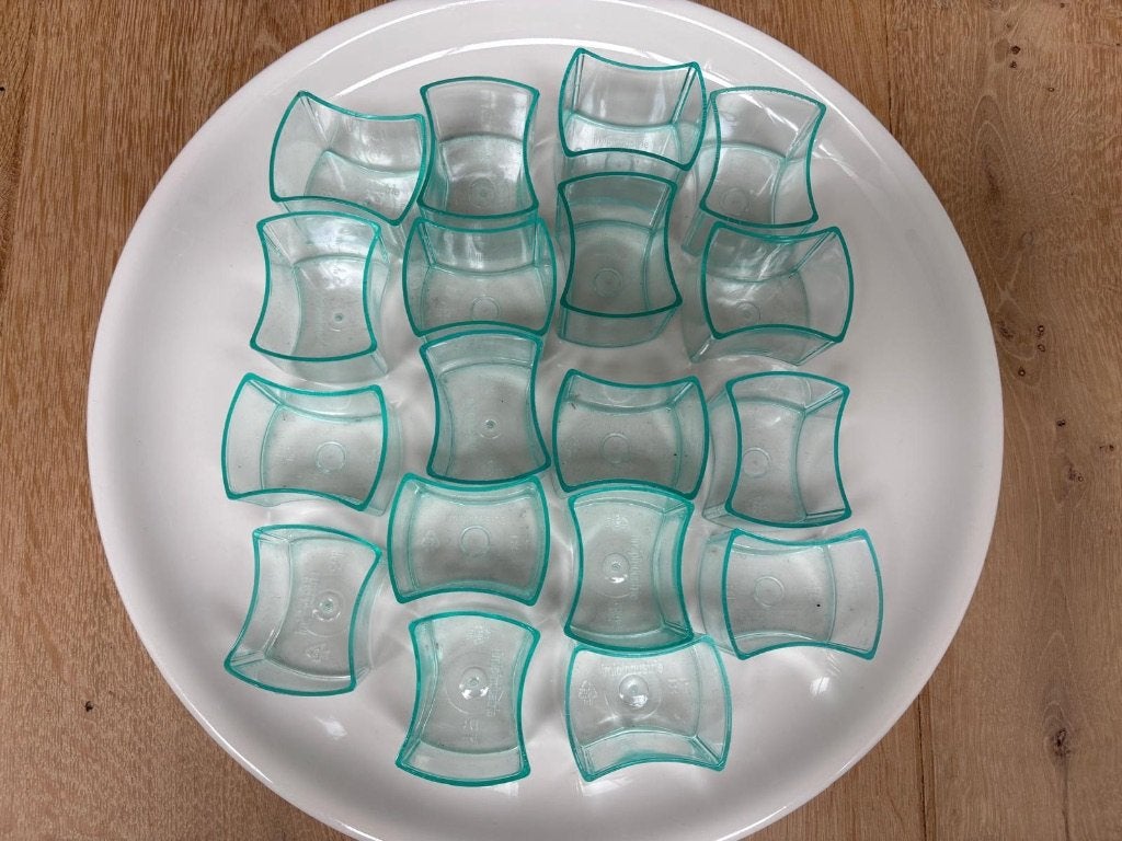 amusebakjes 18 stuks, Kunststof, Overige typen, Ophalen of Verzenden, Zo goed als nieuw