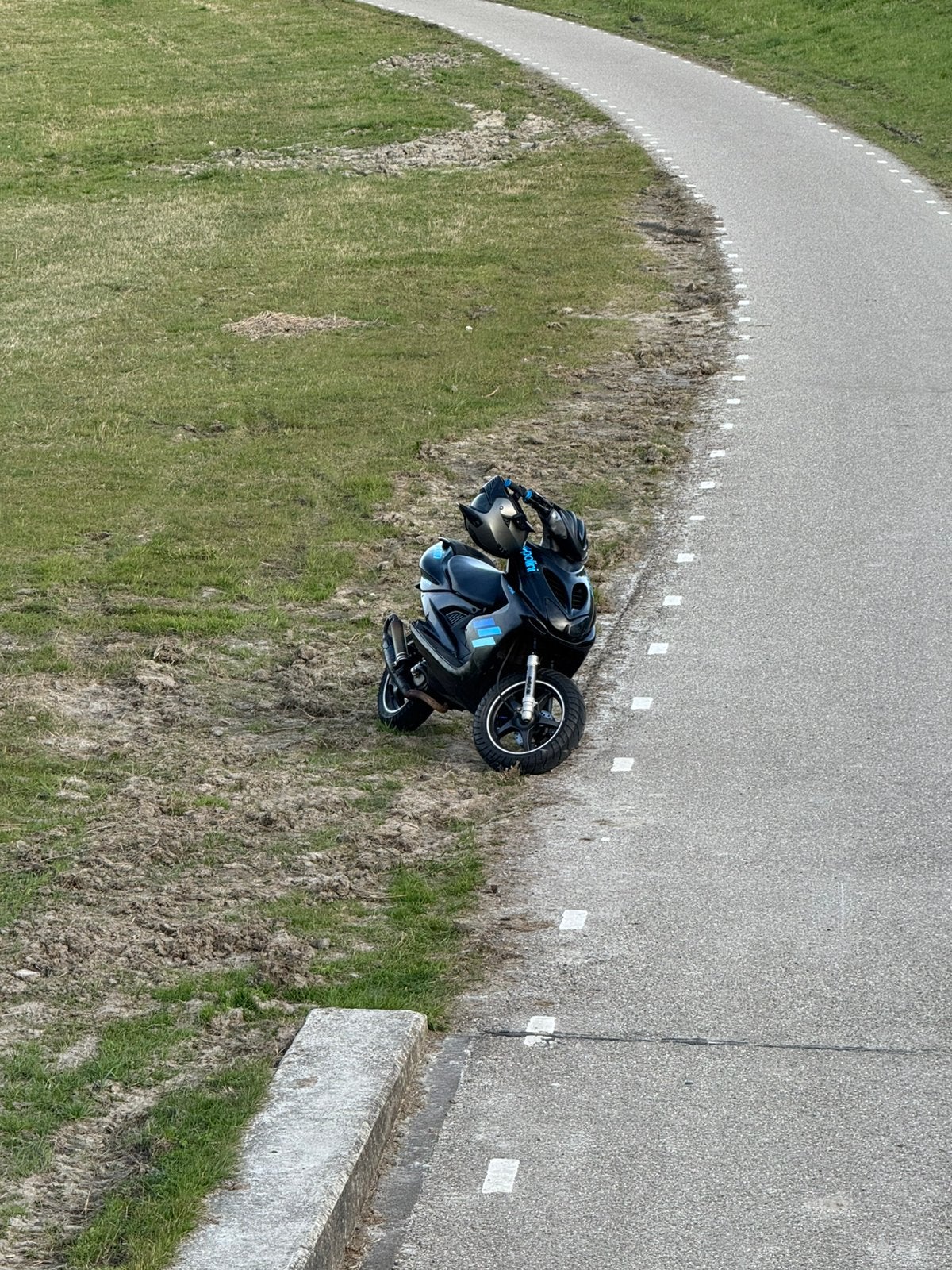 Tekoop yamaha aerox 70cc, Fietsen en Brommers, Ophalen, Gebruikt, 70 cc, Yamaha